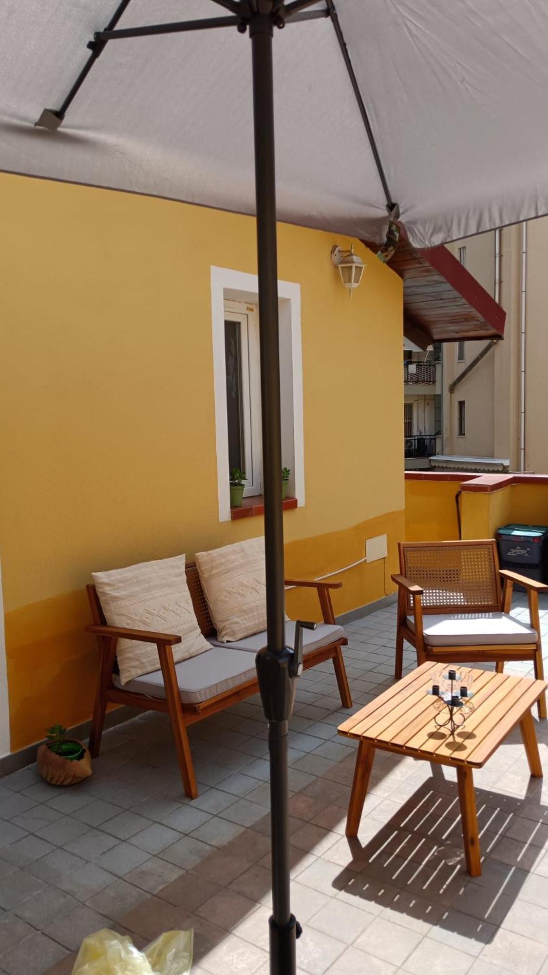 Appartamento Con Terrazzo Privato E Netflix Cagliari Exterior photo